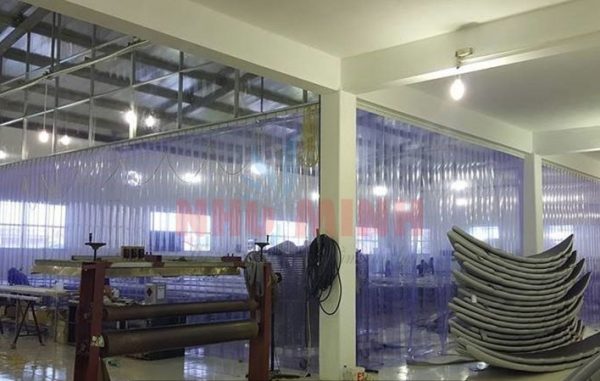 Rèm ngăn lạnh màu xanh tại Đà Nẵng