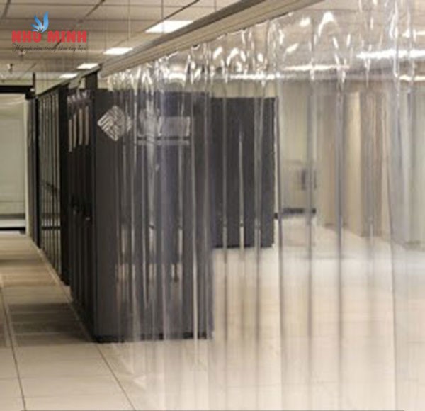Rèm ngăn lạnh giá rẻ tại Đà Nẵng - Rèm ngăn lạnh pvc 0.5li dùng ray kéo.