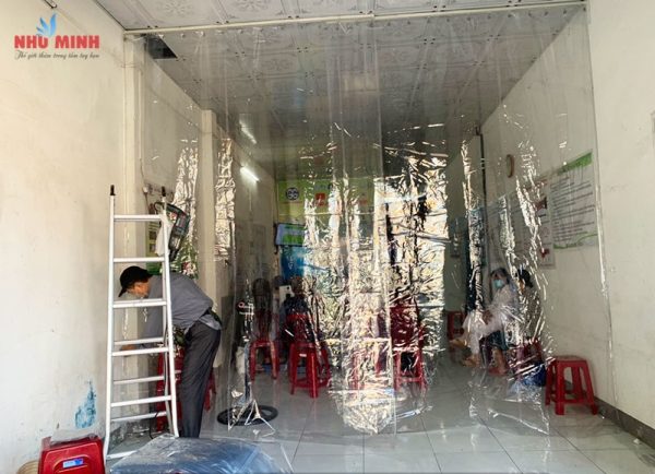 Màn pvc ngăn lạnh giá rẻ tại Đà Nẵng - Mẫu màn pvc gương dày 0.5li.