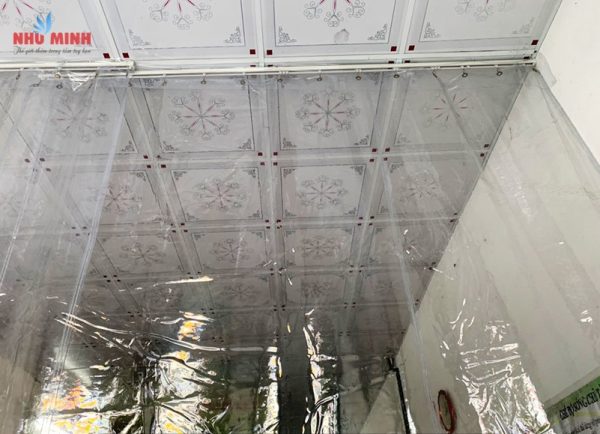 Màn pvc ngăn lạnh giá rẻ tại Đà Nẵng - Mẫu màn pvc gương dày 0.5li.
